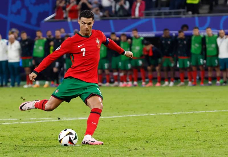 Top 8 Cầu Thủ Ghi Bàn Penalty Giỏi Nhất Mọi Thời Đại 1 Cristiano Ronaldo