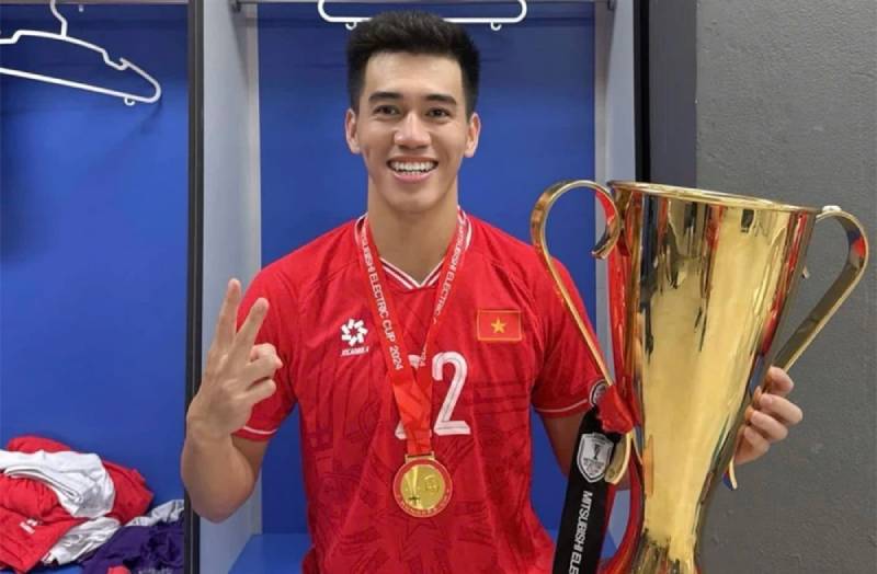 Top 10 Cầu Thủ Nổi Tiếng Tại Việt Nam Hiện Nay 6 Nguyễn Tiến Linh